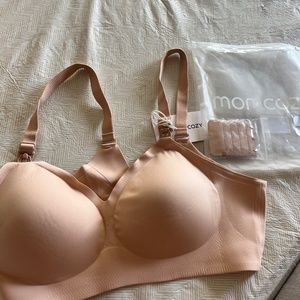 Momcozy XL Beige - SMOOTH - Ultra Soft & Omni Maternity Nursing Bra